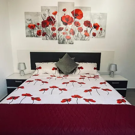 Beautiful In Semi-rural Setting Apartment